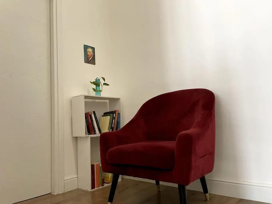 Apartment Van Gogh House In Bergamo