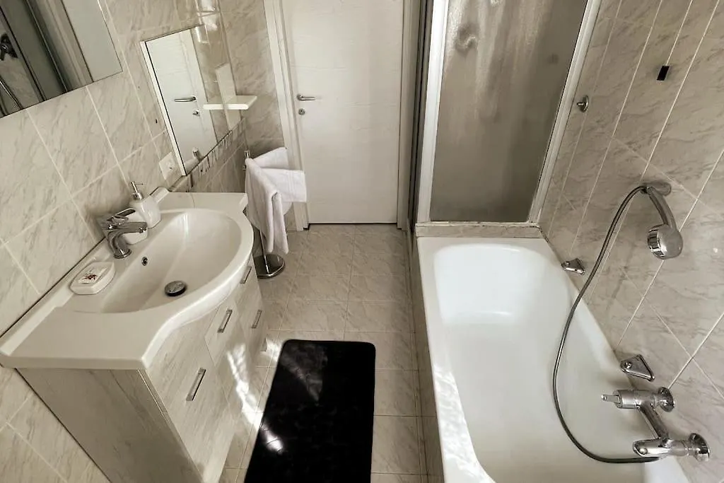 Apartment Van Gogh House In Bergamo