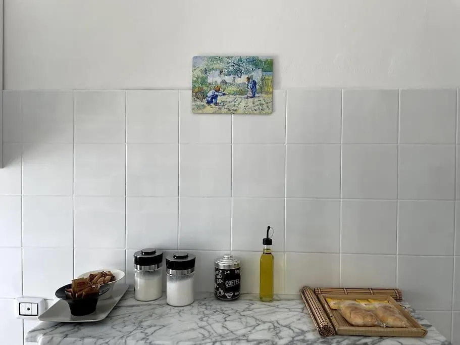 Van Gogh House In Bergamo Apartment