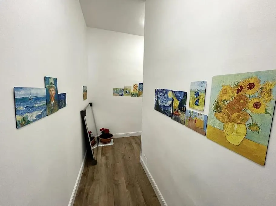 Van Gogh House In Bergamo Apartment